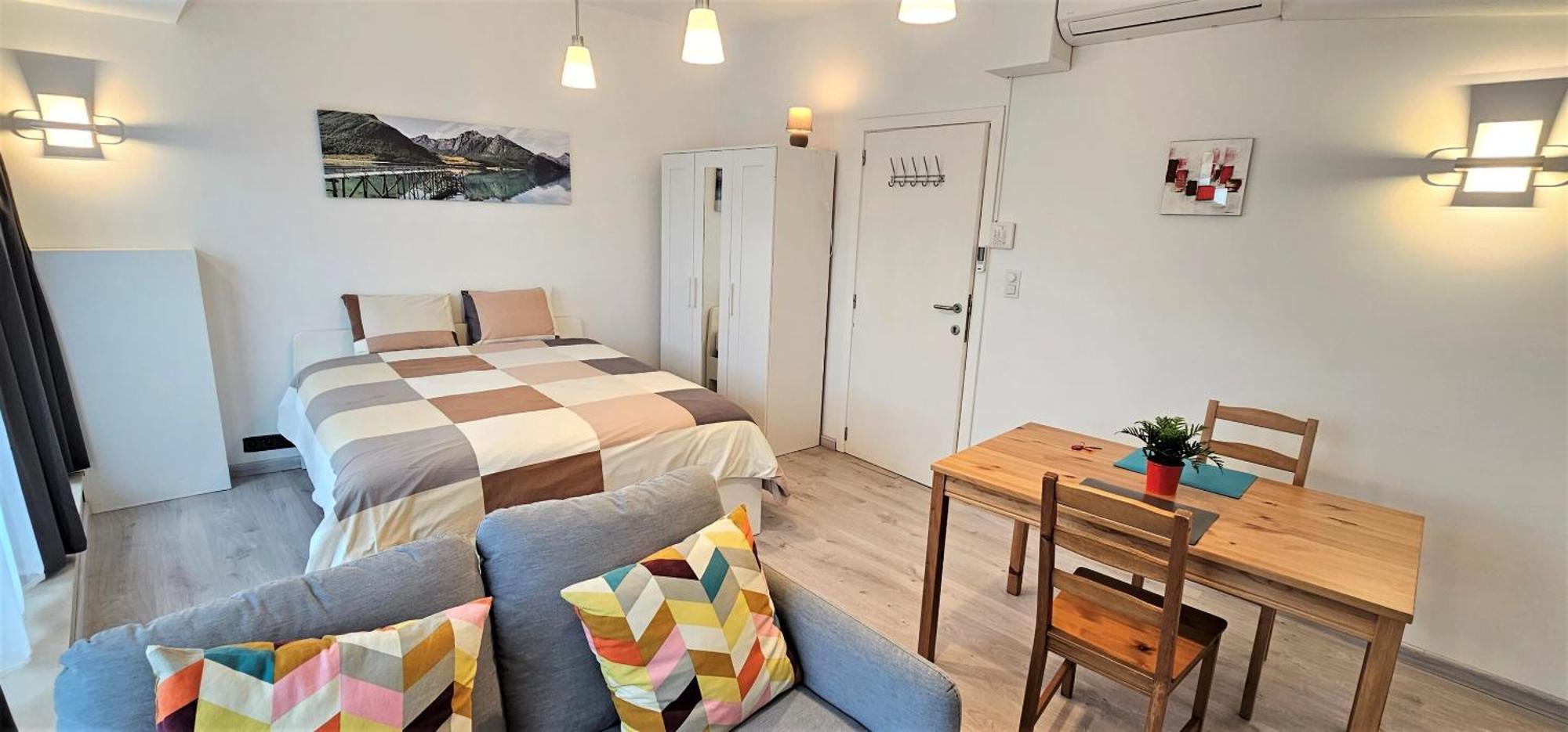 Apartment Chez Esmara Et Philippe Брюксел Стая снимка