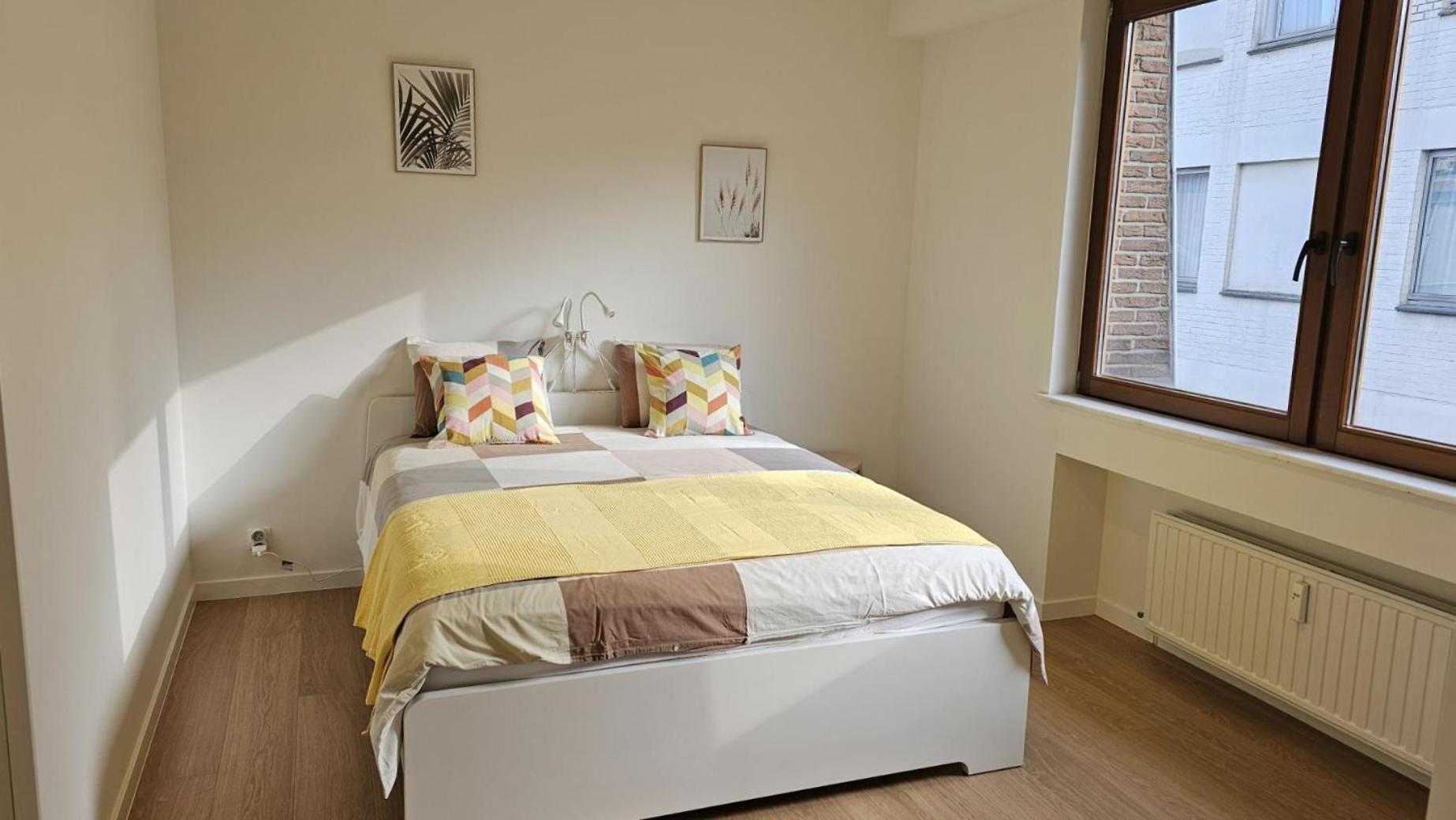 Apartment Chez Esmara Et Philippe Брюксел Стая снимка