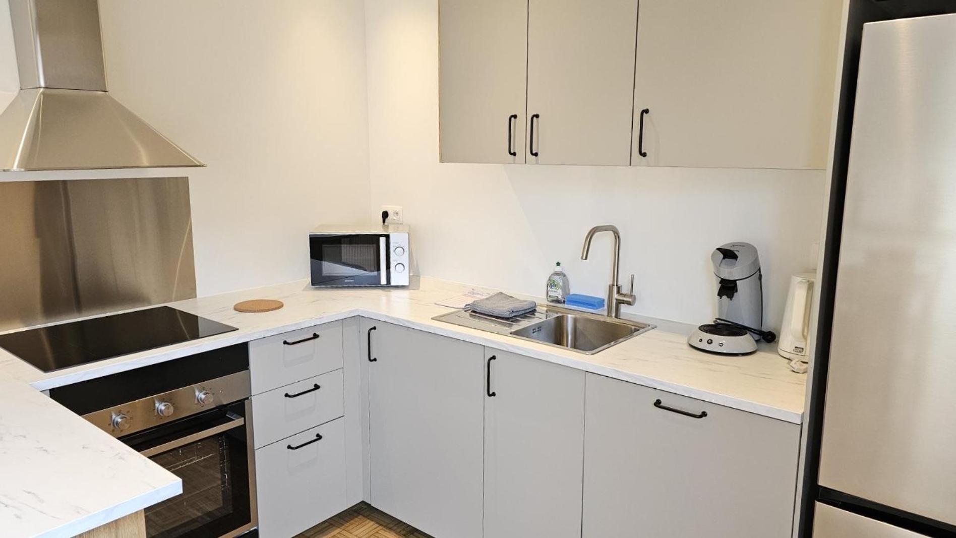 Apartment Chez Esmara Et Philippe Брюксел Стая снимка
